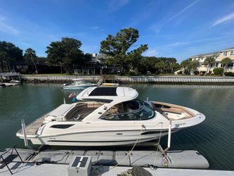 35' Sea Ray 2017 Yacht For Sale